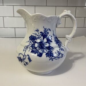 VTG Colonial Pottery Blue White Jug Pitcher England
